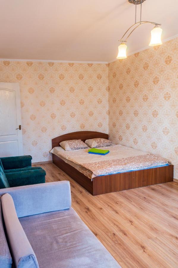 Квартира По Улице Федорова 1 Kiew Exterior foto